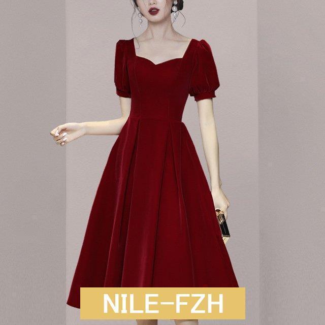 ベロア ベルベット Aラインワンピース ワイン赤 ワンピース ドレス 結婚式 デート お出かけ 20代 30代 ロングワンピース Aライン 半袖 パフスリーブ お嬢様の画像
