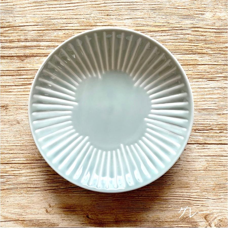 和食器 波佐見焼 プレート M 花ふわり 皿 取皿 おしゃれ かわいい しのぎ 薄い 軽量 軽い モダン 花柄 花 驚きの値段で Hasami