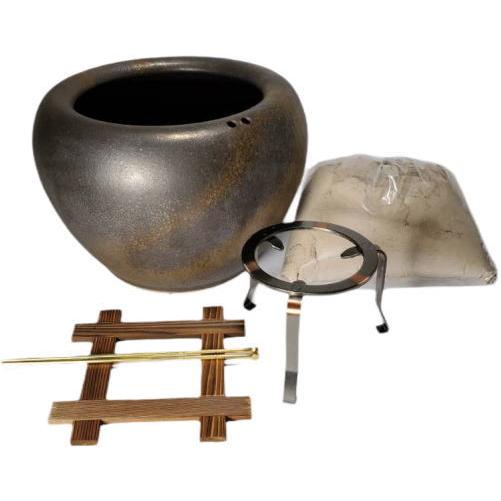 【美品】灰・火箸付き 信楽焼 10号砂釉金彩火鉢 砂釉金彩火鉢 10号 5点 セット（高級わら灰 5L付き・火箸・五徳