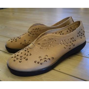 CHANGE　靴　パンプス　ベージュ　パンチング　24cm | Sensounico | 02