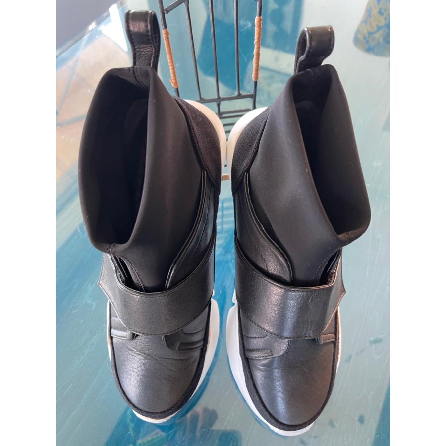 CRESCENT　中古　リサイクル　靴　シューズ　革　レザー　ベルクロスニーカー　23.5cm　美品　 |  | 01