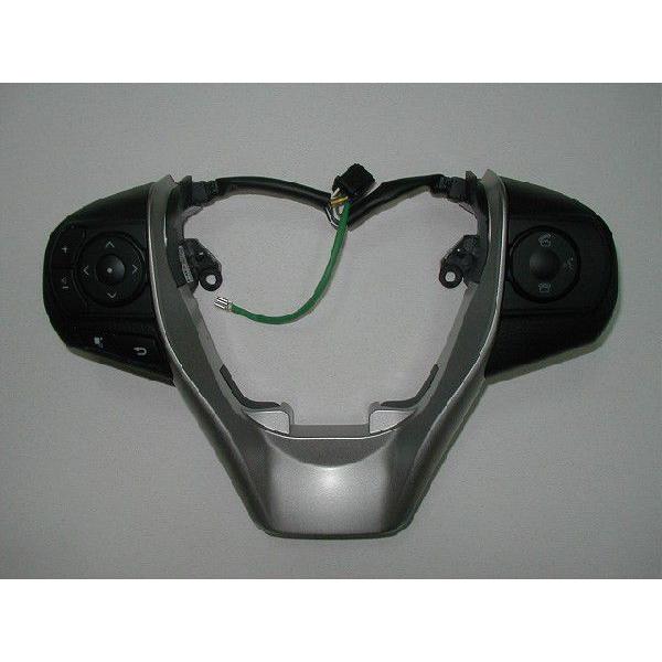 トヨタ（TOYOTA） トヨタ純正 ステアリングスイッチ左右 ノア 80系