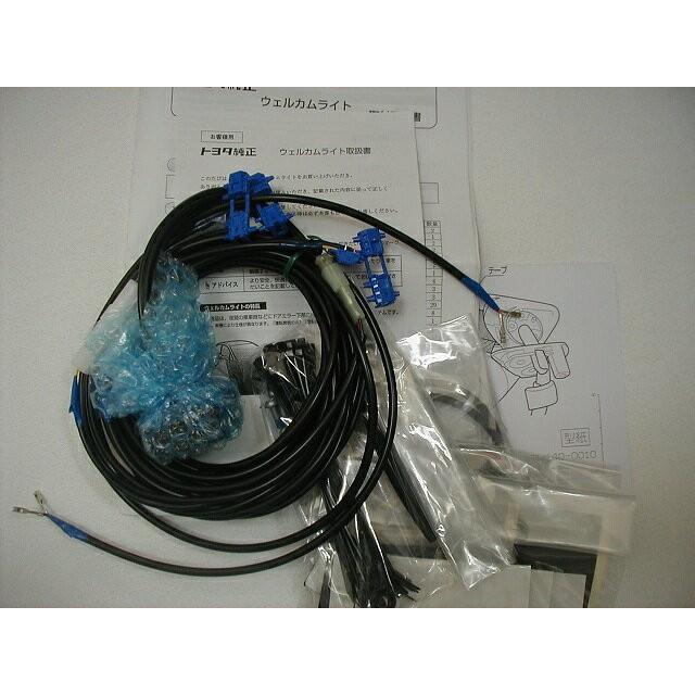トヨタ（TOYOTA） トヨタ純正 ウェルカムライト カローラスポーツ 210