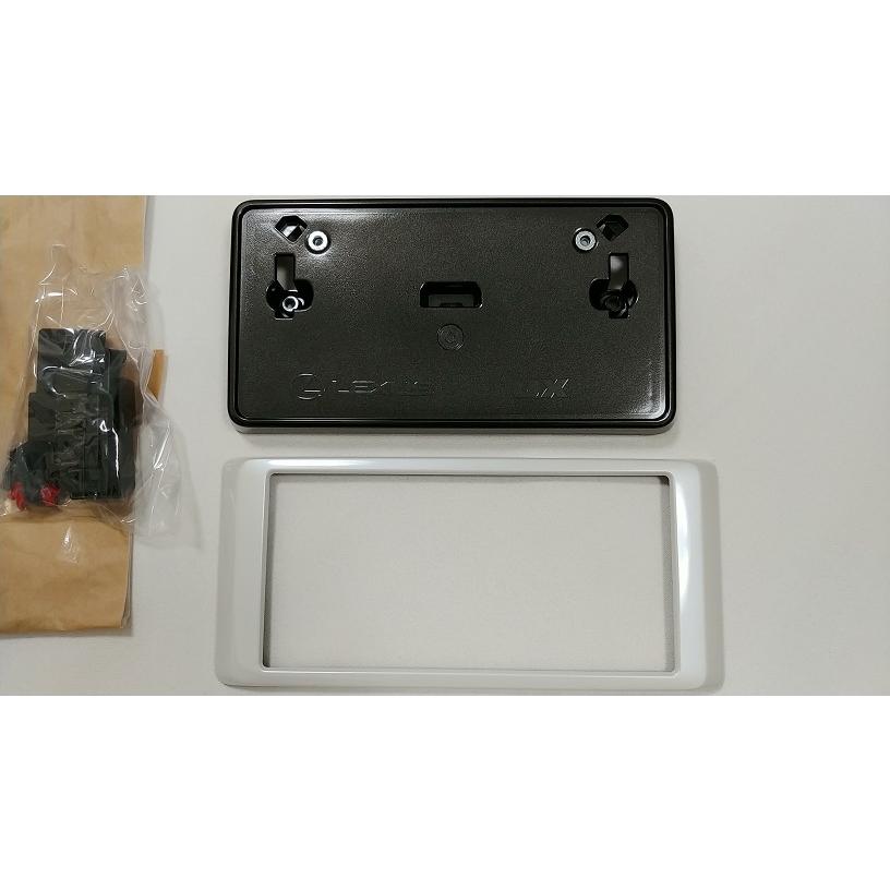 レクサス（LEXUS） レクサス純正 ナンバーフレーム各色 ［フロント