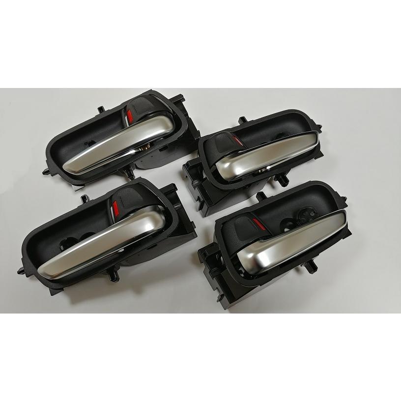 トヨタ トヨタ純正 メッキインサイドドアハンドル [交換式 トヨタ トヨタ純正 メッキインサイドドアハンドル [交換式