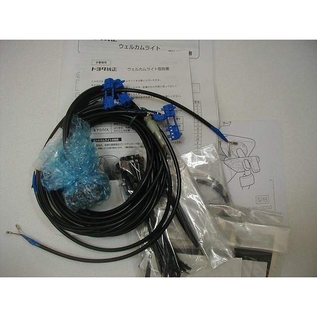トヨタ（TOYOTA） トヨタ純正 ウェルカムライト プリウス 50系 : カズ