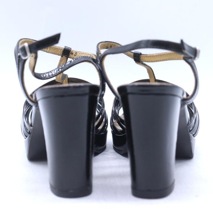 Yves Saint Laurent（イヴ・サンローラン） サンダル ハイヒール