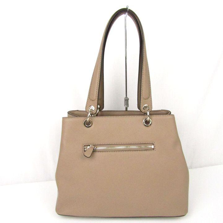 【新品・未使用】GUESS 通勤　大容量　大きいかごバッグ ベージュ　夏 新品・未使用】GUESS 通勤 大容量 大きいかごバッグ ベージュ 夏 GUESS