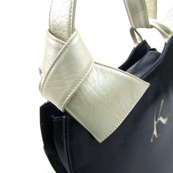 極美品 キタムラ シボ革 レザー ハーフムーン 2way ワンショルダーバッグ ハーフムーン シルバー 本革製 ミニショルダーバッグ ショルダーバッグ