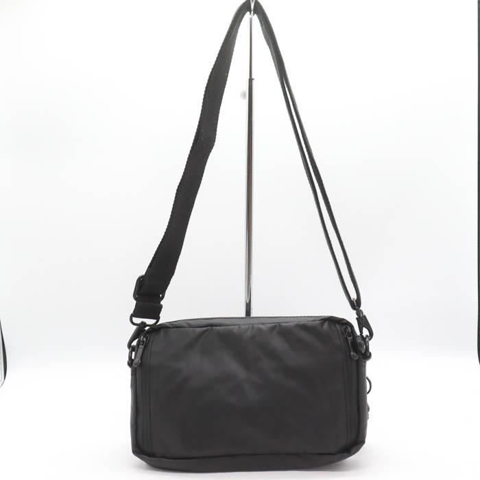 Kipling ショルダーバッグ ブラック kipling（キプリング） ショルダーバッグ チャーム付き 斜め掛け 鞄