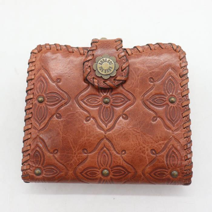 ANNA SUI アナスイ 二つ折り財布レザー花柄型押しスタッズブラウン ANNA SUI（アナスイ） 二つ折り財布 花柄型押し レザー スタッズ 小銭