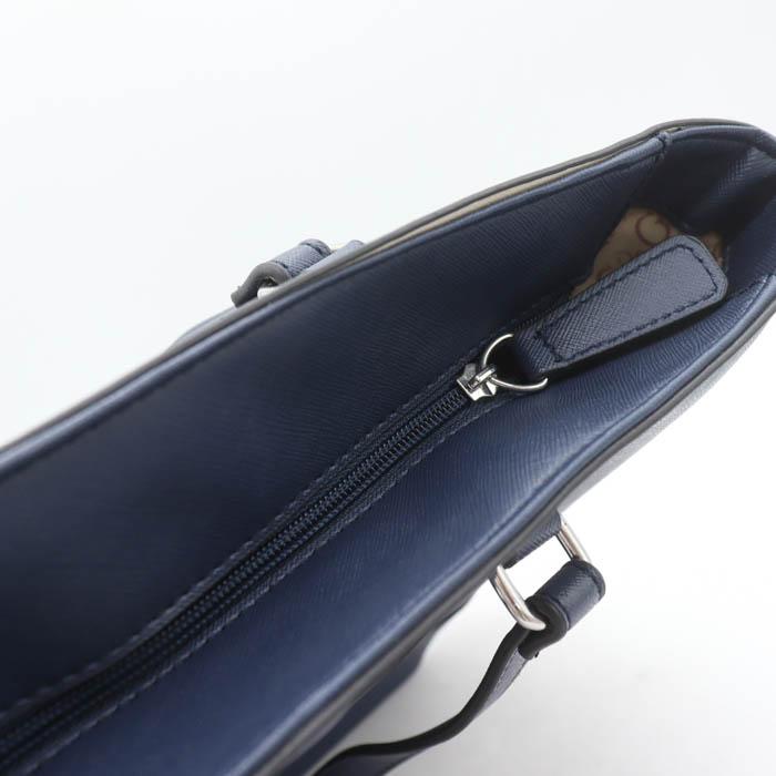 GUESS（ゲス） トートバッグ レザー 肩掛け ショルダーバッグ 鞄