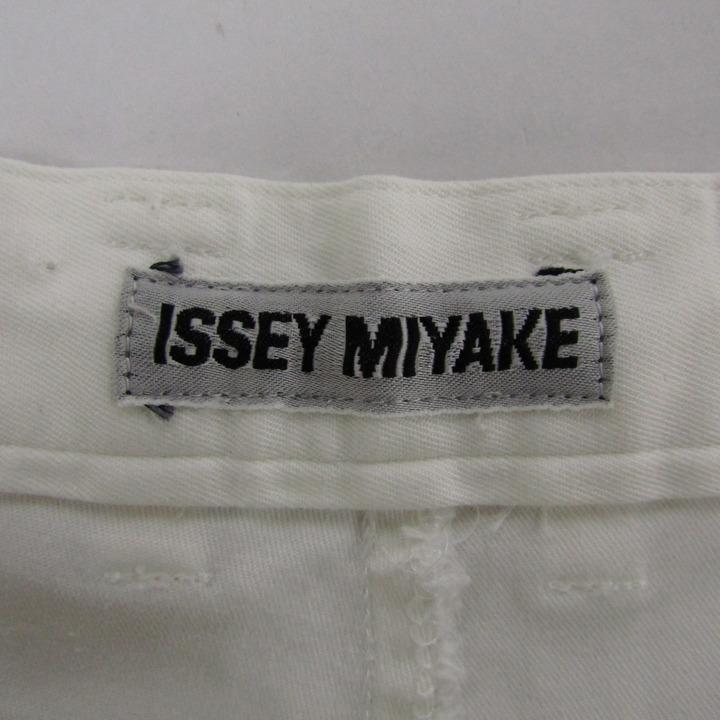 ISSEY MIYAKE（イッセイミヤケ） デニムパンツ ジーンズ ストレッチ  