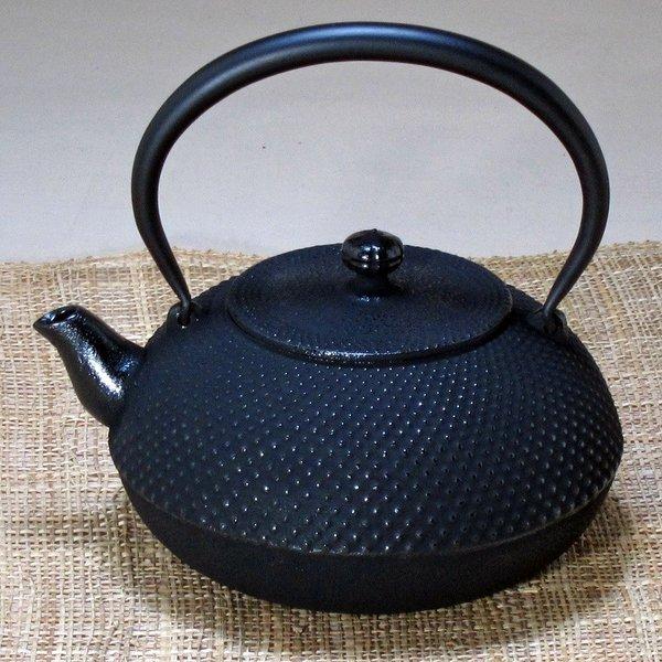 送料無料(沖縄・離島を除く)】50136 南部鉄瓶 鉄瓶 宝珠アラレ 1.6L  