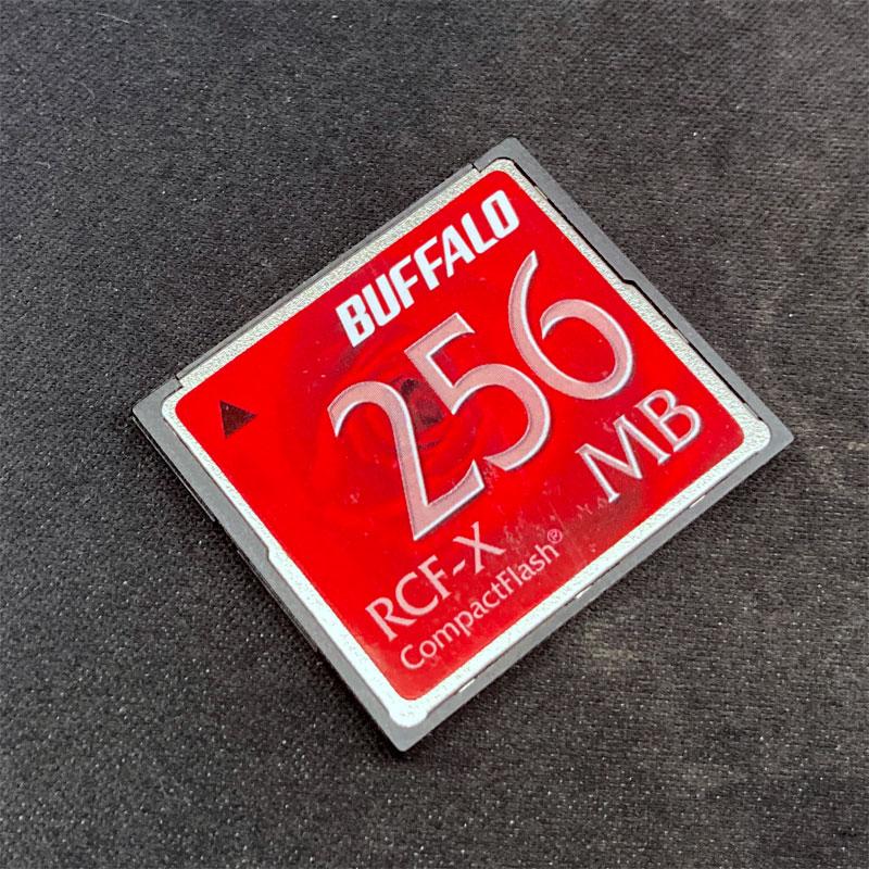 【送料無料】 動作確認済 コンパクトフラッシュ UDMA対応 フォーマット可能 ★ BUFFALO RCF-X256MY 256MB 複数出品中 | BUFFALO