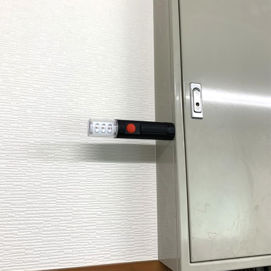 C2【未使用品】携帯用緊急信号発光器 乾電池式 赤色灯 携帯用緊急信号発光器 乾電池式