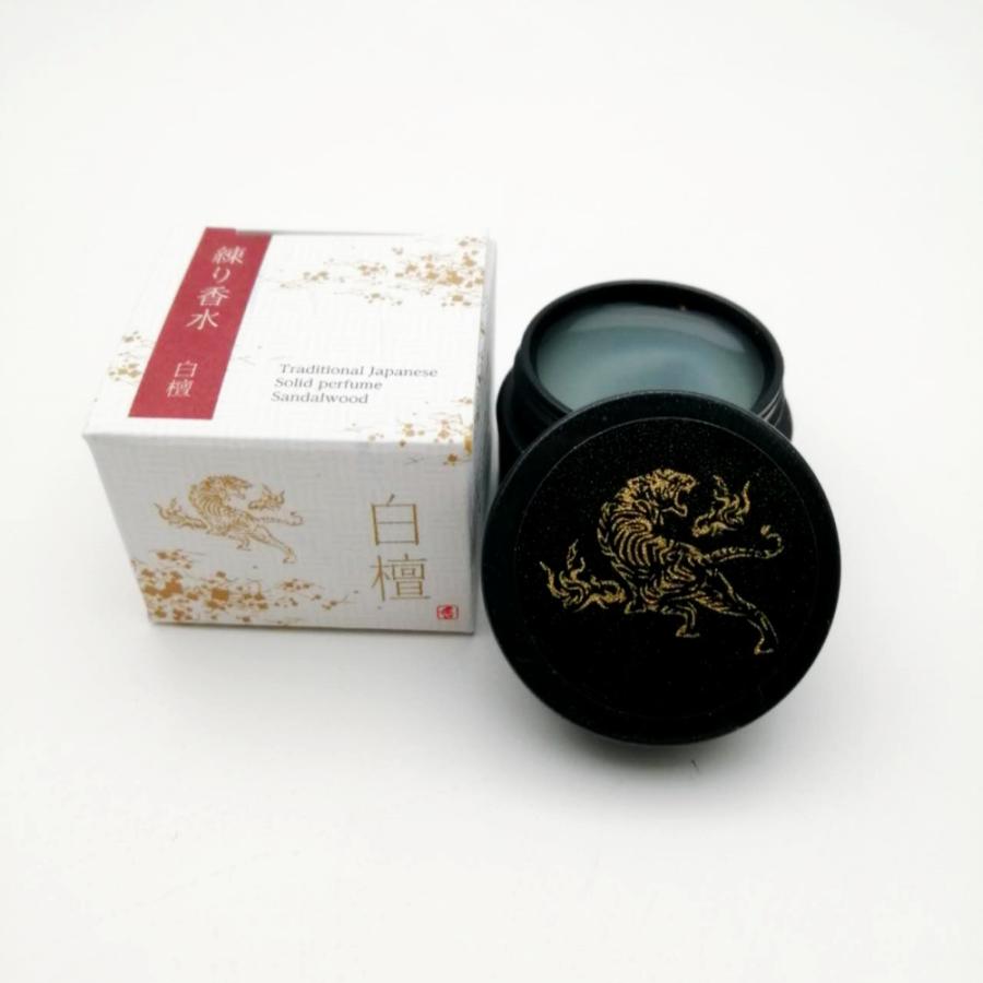 練り香水 白檀 フレグランスクリーム サンダルウッド メンツ バレンタインプレゼント 男性にもお勧め 京都香彩堂 ギフト |  | 10