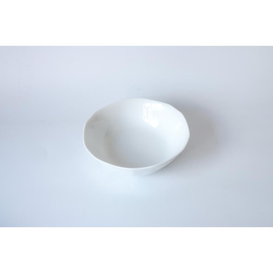 KB006 ホワイト赤線十二角13.6cm小鉢 |  | 02