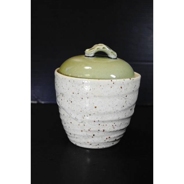 織部木の葉茶碗蒸し・蓋付小鉢 [美濃焼/日本製/和食器/和食/陶磁器/陶器/うつわ/器/おしゃれ/料亭/旅館/アウトレット込み]　MC213 | 