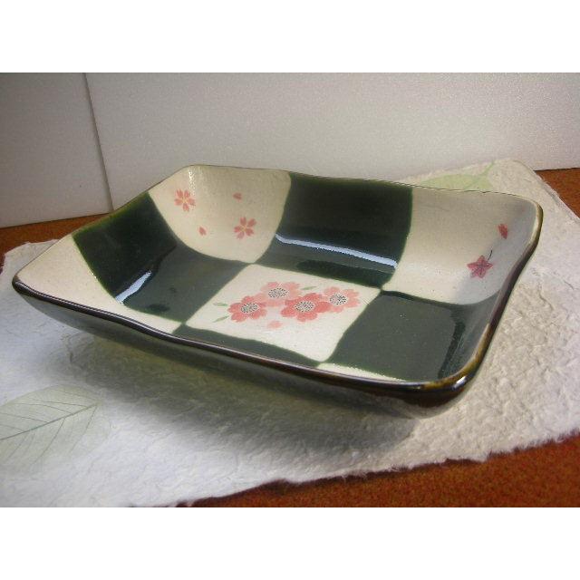 長角鉢・織部格子桜21.2ｃｍ　[美濃焼/日本製/陶磁器/和食器/和風/グリーン/緑/煮物鉢/菓子鉢/菓子入れ/ギフト/花/おしゃれ] | 