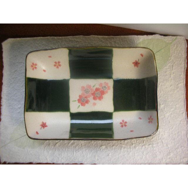 長角鉢・織部格子桜21.2ｃｍ　[美濃焼/日本製/陶磁器/和食器/和風/グリーン/緑/煮物鉢/菓子鉢/菓子入れ/ギフト/花/おしゃれ] |  | 02