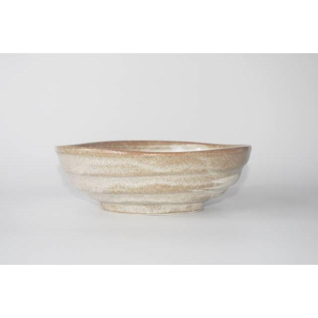 彩華茶粉引白刷毛６５ボウル・盛鉢　[美濃焼/日本製/陶磁器/和食器/和風/大鉢/シリーズ/ベージュ/煮物鉢/料亭/旅館/レストラン/業務用/おしゃれ] |  | 01