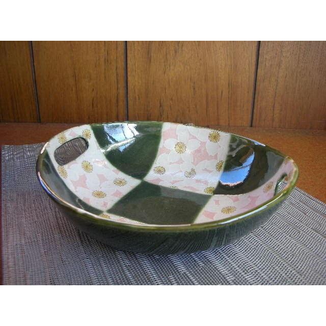 織部平安さくらレンジボウル・手付き盛鉢　[美濃焼/日本製/陶磁器/和食器/和風/グリーン/緑/大鉢/菓子鉢/かわいい/桜/花/格子模様/旅館/料亭/レストラン] | 