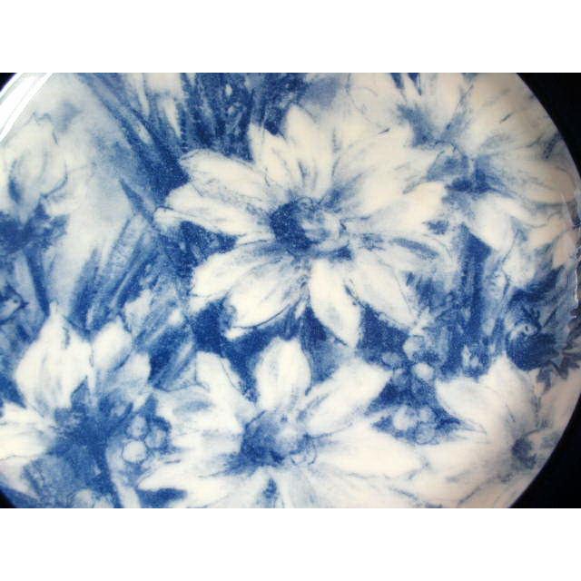 マーガレットメルシー30cmディナープレート [美濃焼/日本製/陶磁器/洋食器/洋風/大皿/パーティー/ブルー/青/丸/花/リム/レストラン/斑点あり/アウトレット] |  | 01