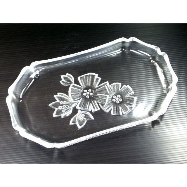 OZ197 エルネ・ガラス22cmトレー |  | 01