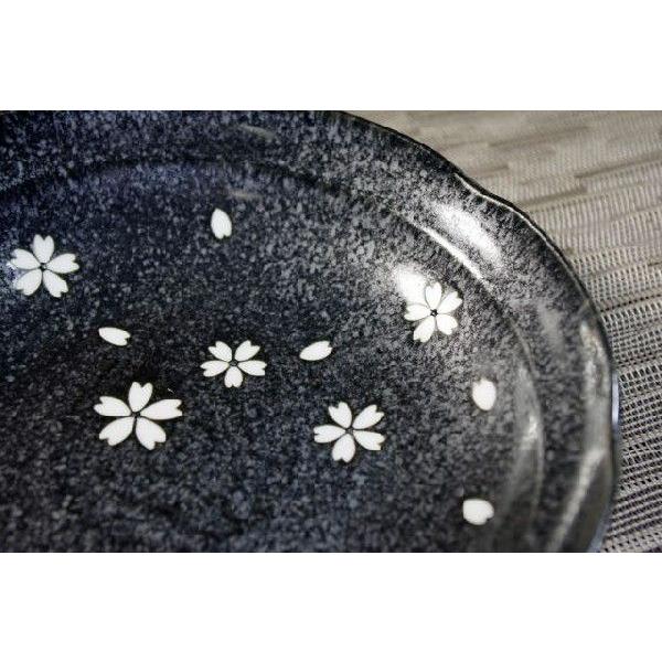 PS057花びらの舞い散る　ブラック撥水さくらパスタディッシュ・カレー皿HSP★アウトレット品こみ★ | 