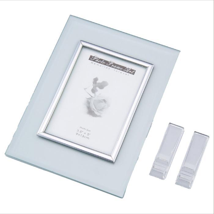 ガラスフォトフレーム(1個までメール便可) ガラスフォトフレーム フォトフレーム 写真立て 写真 シンプル おしゃれ プレゼント 記念品 インテリア アーテック |  | 01