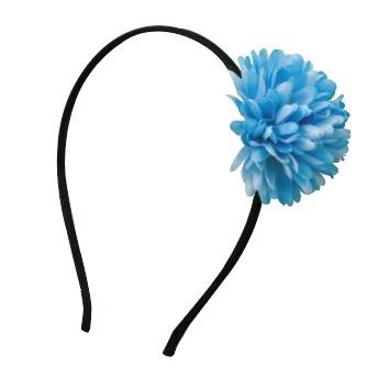 フラワーポンポン付 カチューシャ メール便可能 4色からお選びください アーテック 髪飾り 体育祭 文化祭 ヘアバンド 花 ヘアアレンジ お花 ヘアアクセサリー 3350 G キープオンyahoo ショップ 通販 Yahoo ショッピング