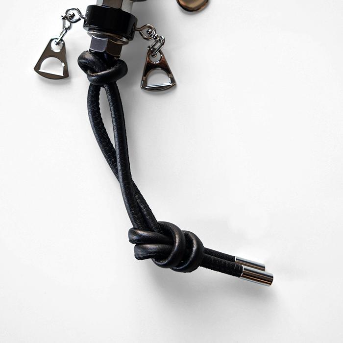 ITTI（イッチ） CRISTY ROBOT KNOT CHARM / STCOW クリスティロボット