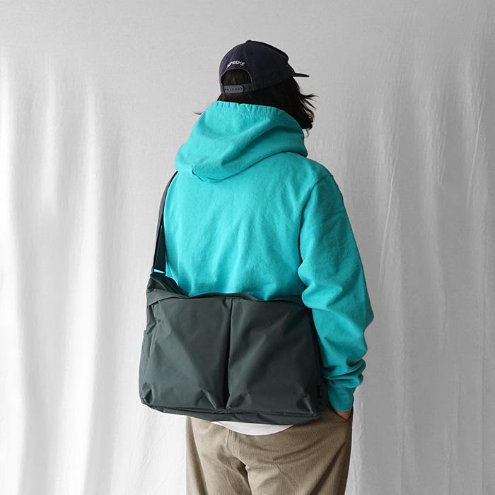 SML エスエムエル HELMET SHOULDER BAG L ヘルメットショルダーバッグL