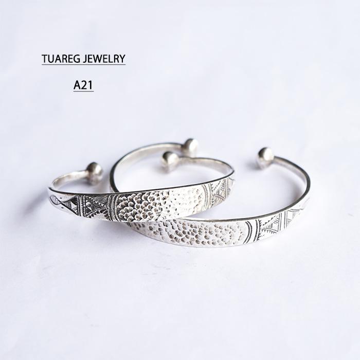最終値下げ 美品 トゥアレグ バングル TUAREG JEWELRY トゥアレグジュエリー A21 バングル シルバー
