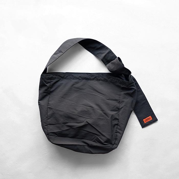 UNIVERSAL OVERALL（ユニバーサルオーバーオール） シワナイロン