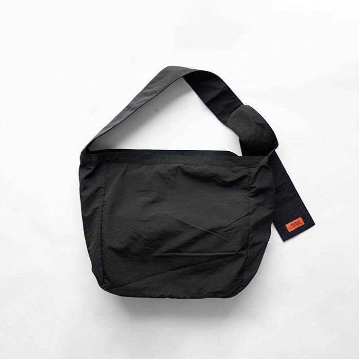 UNIVERSAL OVERALL（ユニバーサルオーバーオール） シワナイロン