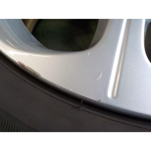 リーフ 日産 リーフ純正 タイヤ付き16インチアルミ 4本セット 傷 リーフ 日産 リーフ純正 タイヤ付き16インチアルミ 4本セット 傷
