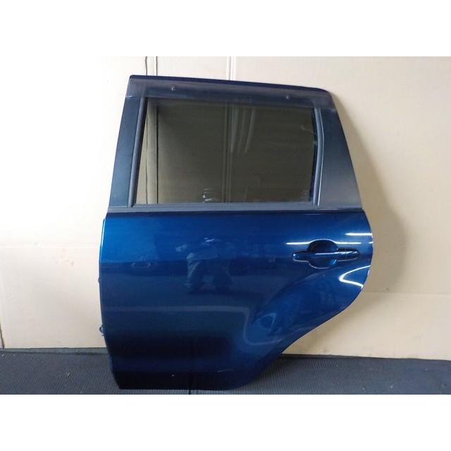トヨタ イスト NCP60 前期 純正オプション クリアテールランプ 08538