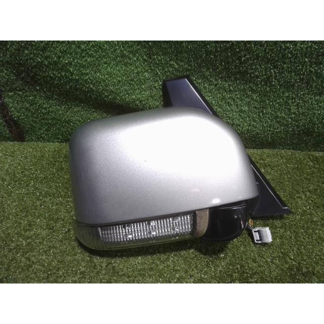 デリカD5 DBA-CV5W 右ドアミラー : 220526000313500 : 啓愛社 千葉 