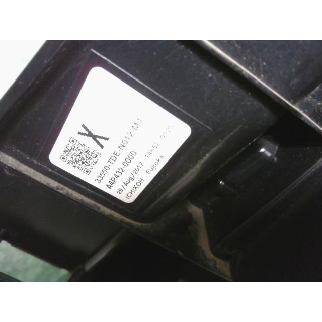 N/ N-BOXスラッシュ テールランプ 左右割れなし DBA-JF1 N/ N-BOXスラッシュ テールランプ 左右割れなし DBA-JF1