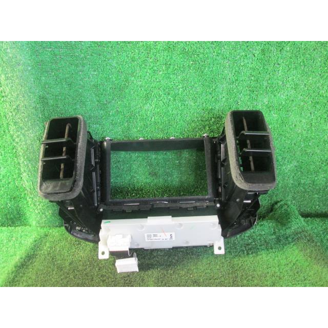 スカイライン（日産） スカイライン DBA-V36 ナビゲーションスイッチ