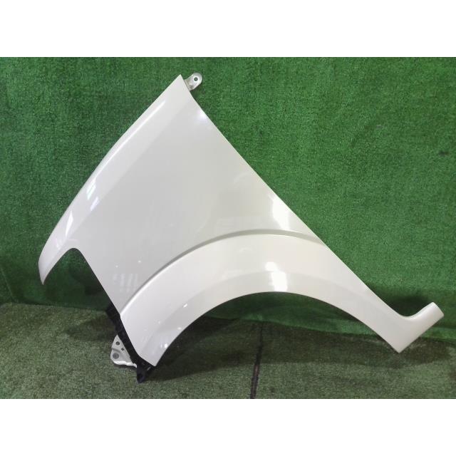 左フェンダーパネル グランドハイエース GF-VCH10W 左フロントフェンダーパネル 1C0 75981