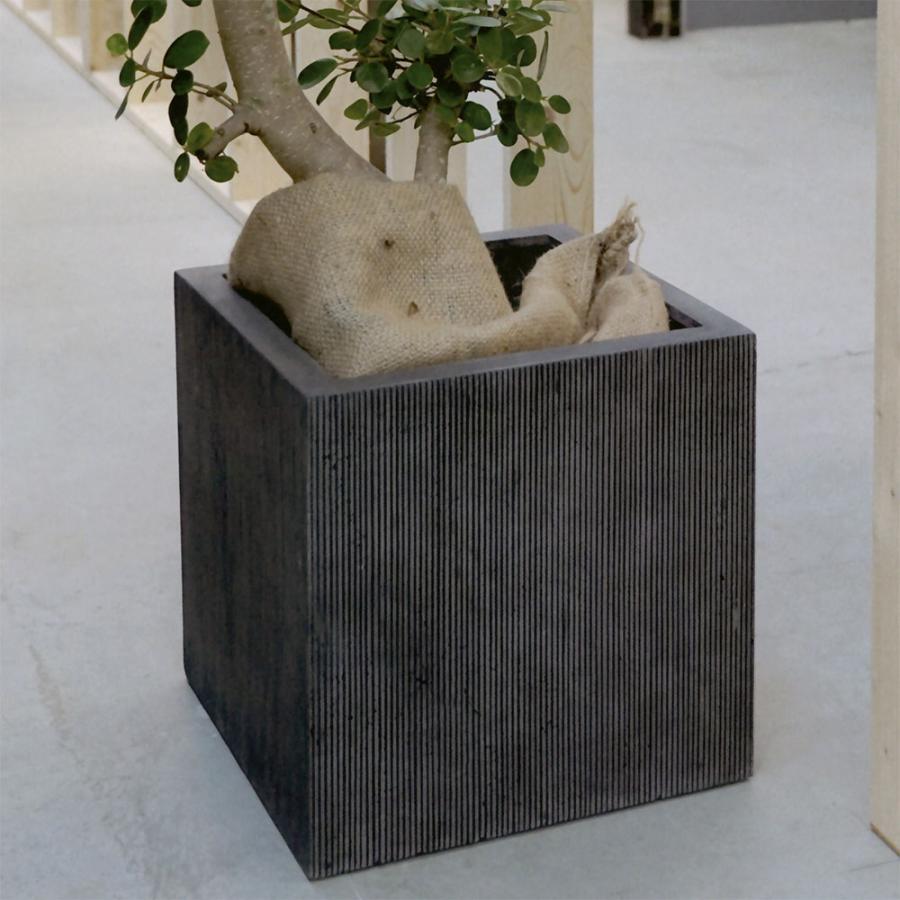 植木鉢 おしゃれ 大型 人気 おすすめ FRP プランター 観葉植物 園芸鉢 インテリア お洒落 エンバス キューブ 四角 ボックス ホワイト ブラック 白 黒 特大 16号の画像