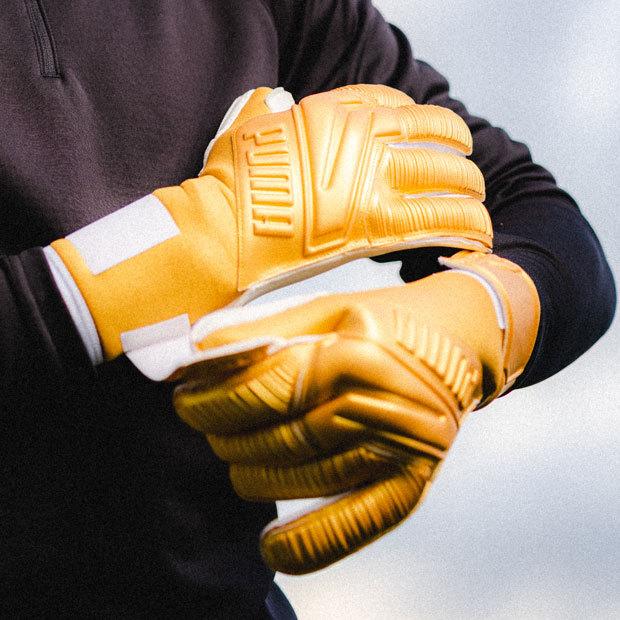 PUMA（プーマ） ウルトラ グリップ 1 ハイブリッド ピックフォード