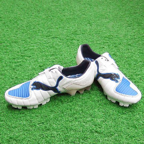PUMA v-コンストラクト 3 GCi FG ホワイト×ダークネイビー