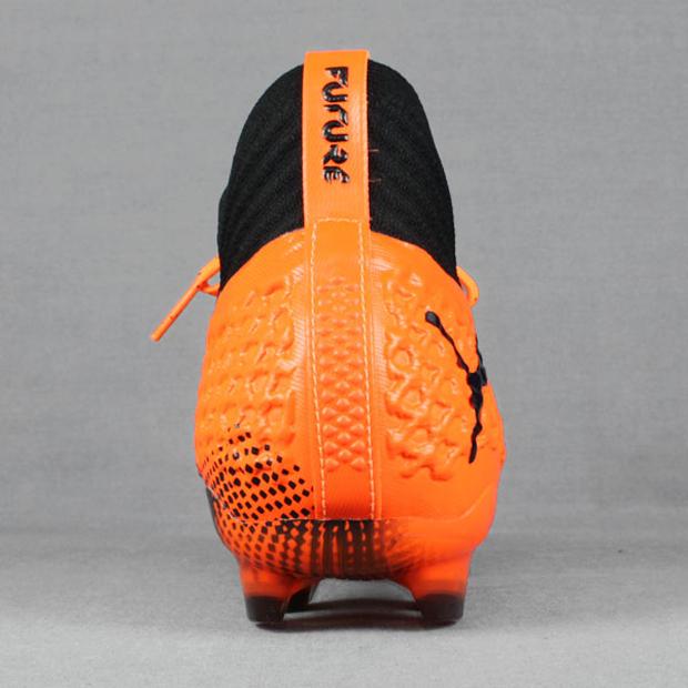 PUMA フューチャー 2.1 NETFIT HG プーマブラック×ショッキング PUMA フューチャー 2.1 NETFIT HG プーマブラック×ショッキング