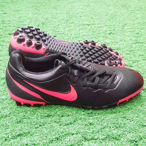 ナイキ5 ボンバ フィナーレ ブラック ソーラーレッド ブラック Nike ナイキ サッカーフットサルシューズ 060 Kemari87 Paypayモール店 通販 Paypayモール