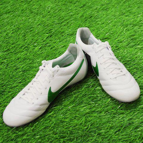 ティエンポレジェンド 4 Hg E Af ホワイト コートグリーン Nike ナイキ サッカースパイク 130 Kemari87 Paypayモール店 通販 Paypayモール
