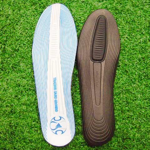 adidas +プレデターアブソリュートTRX FG ランニングホワイト